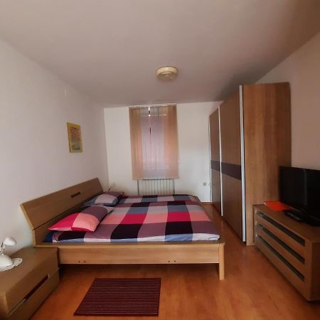 Rooms Cehovin Постойна Екстер'єр фото