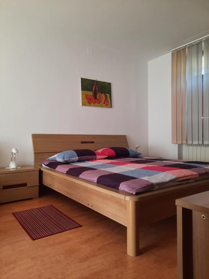 Rooms Cehovin Постойна Екстер'єр фото